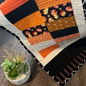 NWT Handmade autumn/fall/halloween table runner.
